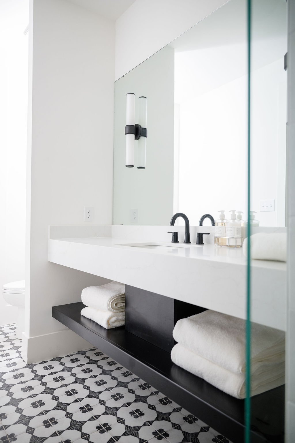 Wichita Falls Black and White Bathroom 