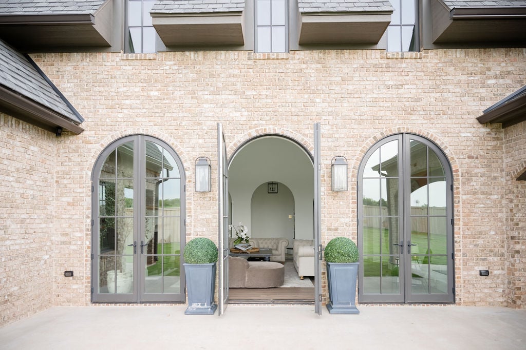 Wchita Falls Rounded Glass Doors