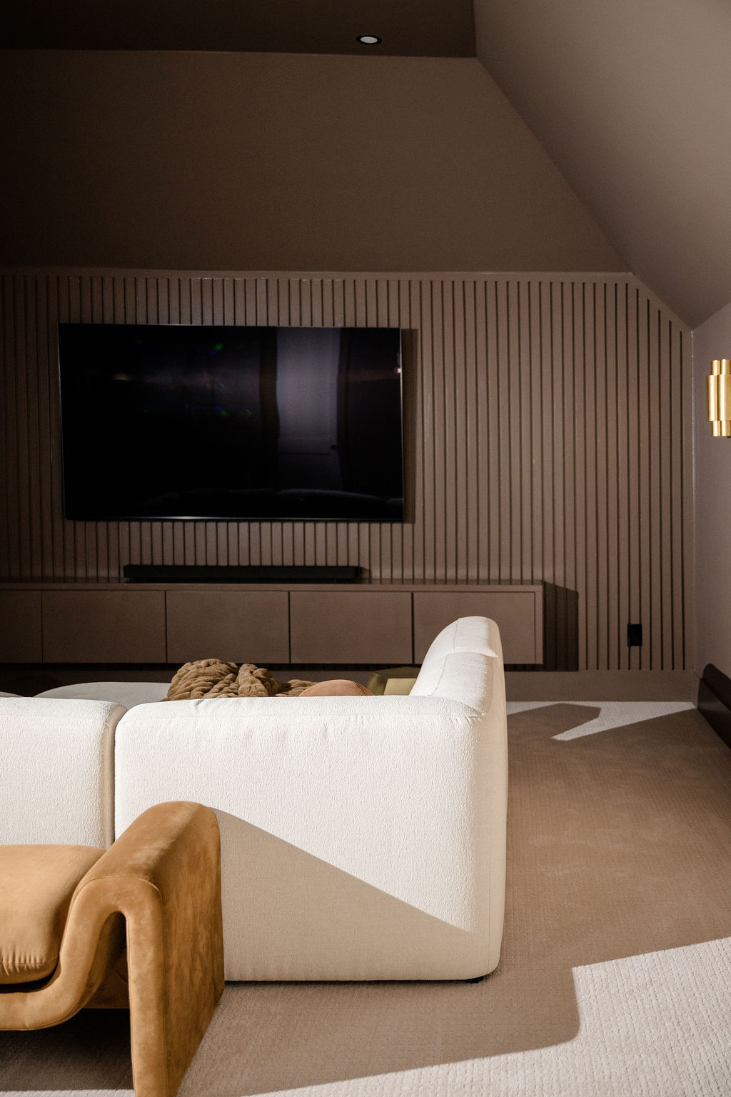 Home Theater with High-End Finishes